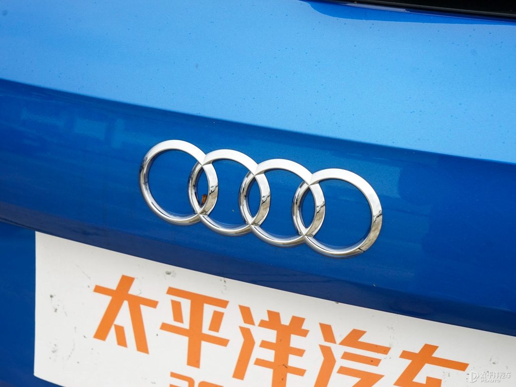 奧迪Q2L車尾外觀圖片
