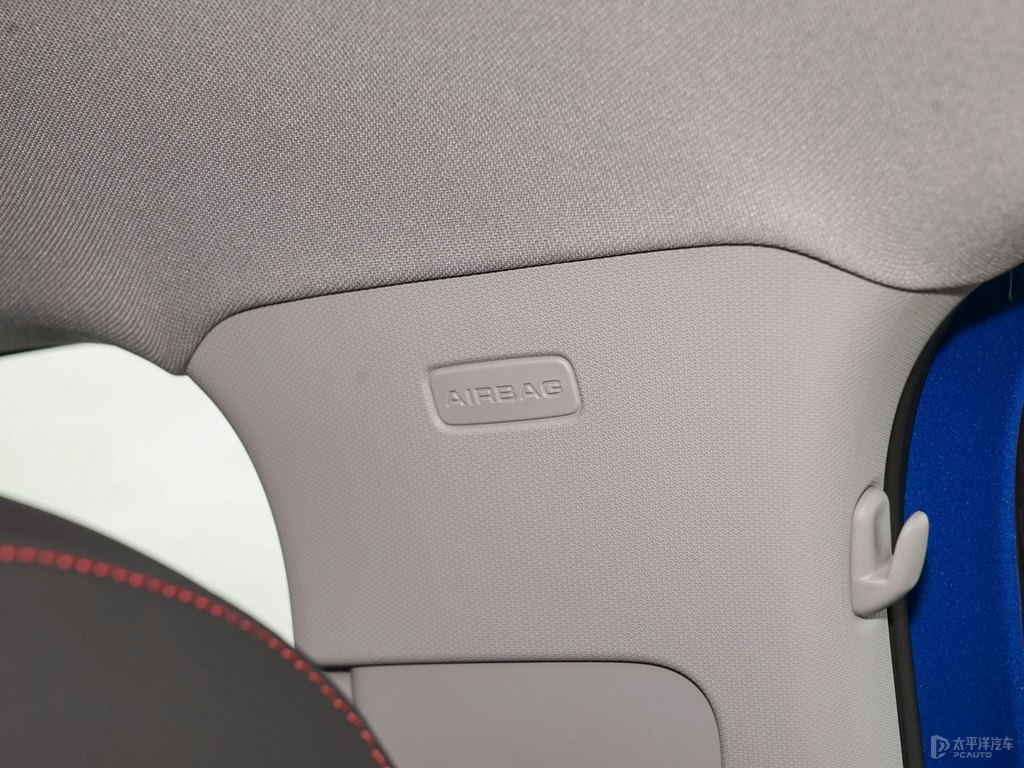 奧迪Q2L車廂內(nèi)飾圖片