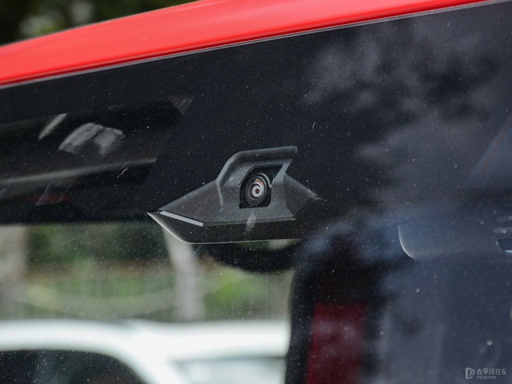 熔巖紅北京BJ40車身外觀圖片