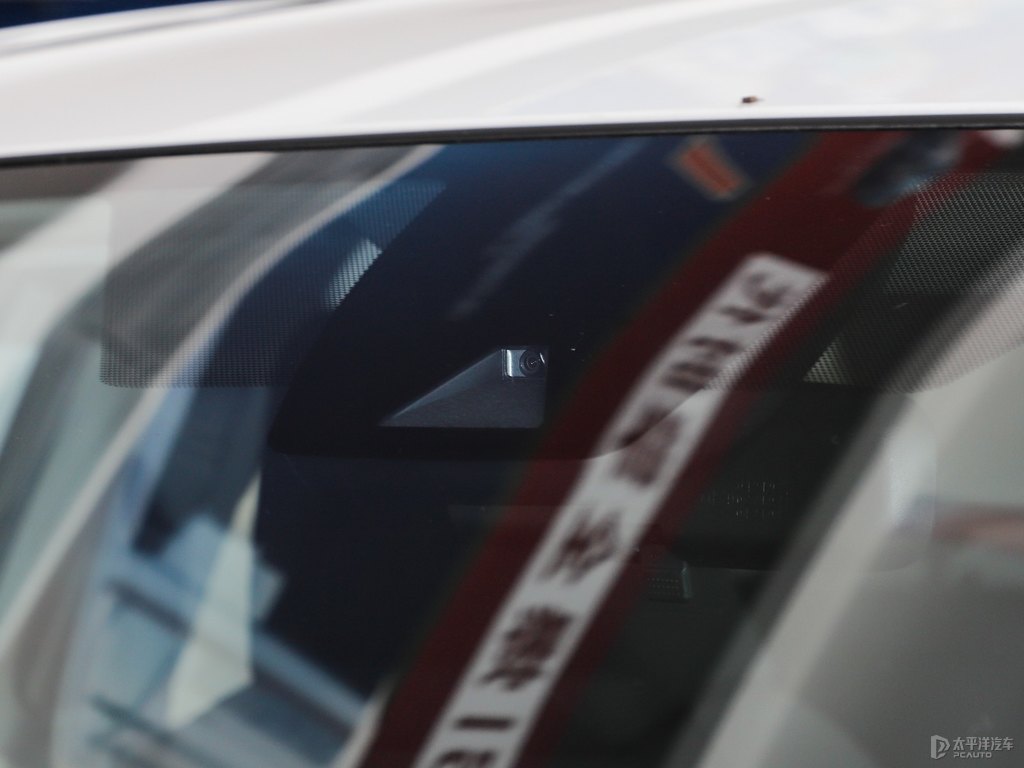珍珠白RAV4榮放車身外觀圖片