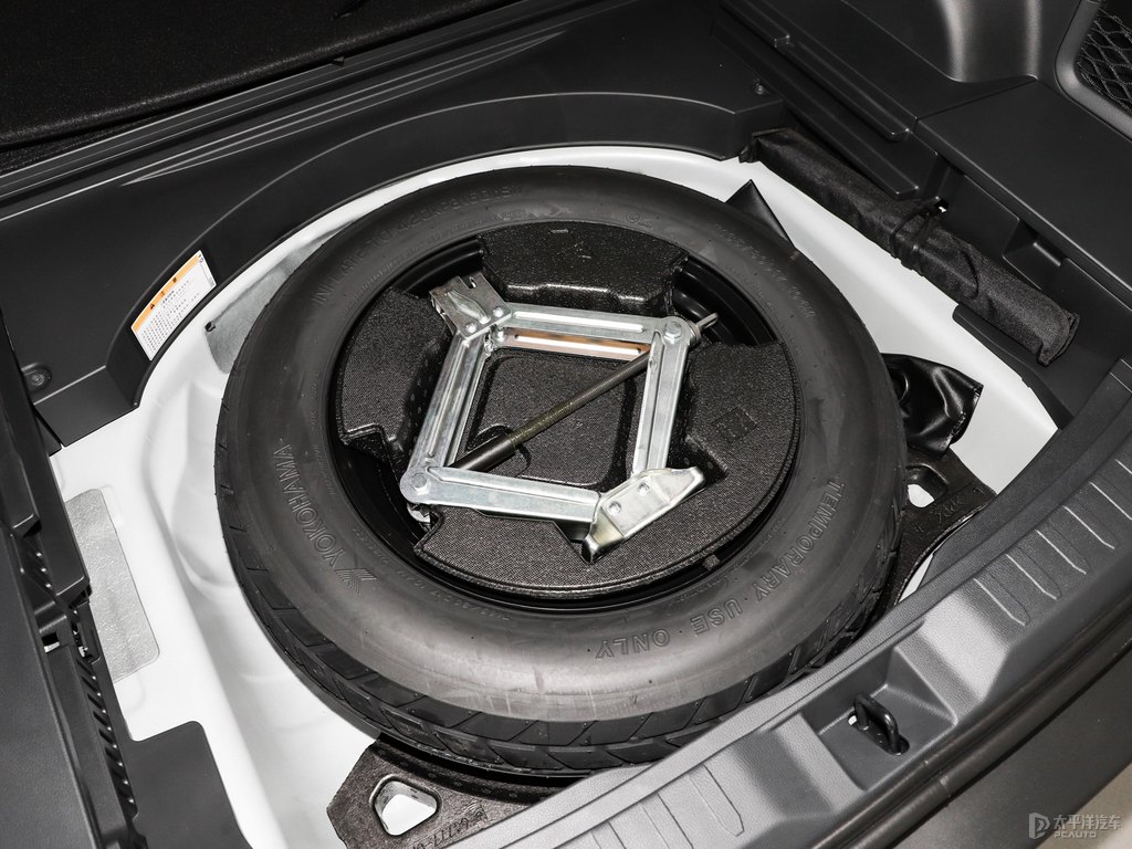 珍珠白RAV4榮放細(xì)節(jié)其它細(xì)節(jié)圖片