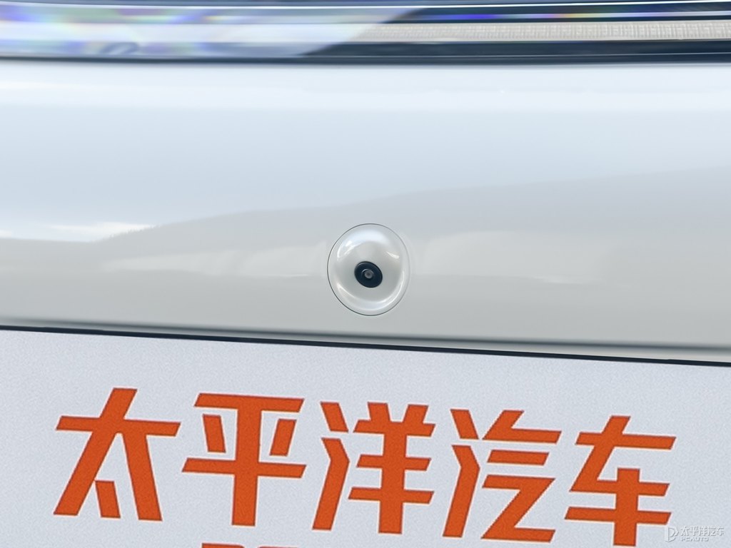 嘟嘟白+蜜蜜橙海豚車頭外觀圖片