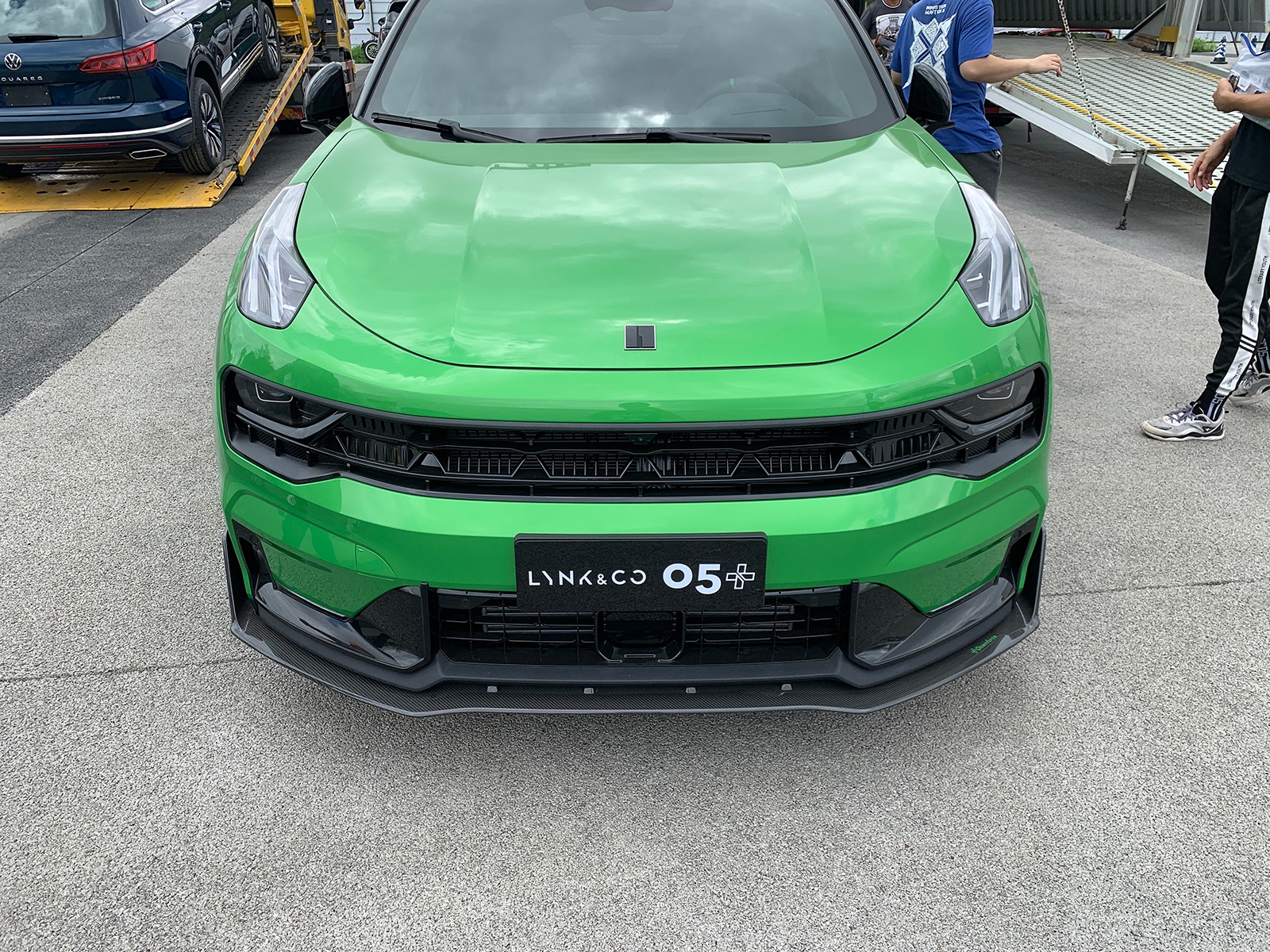 領(lǐng)克05圖片