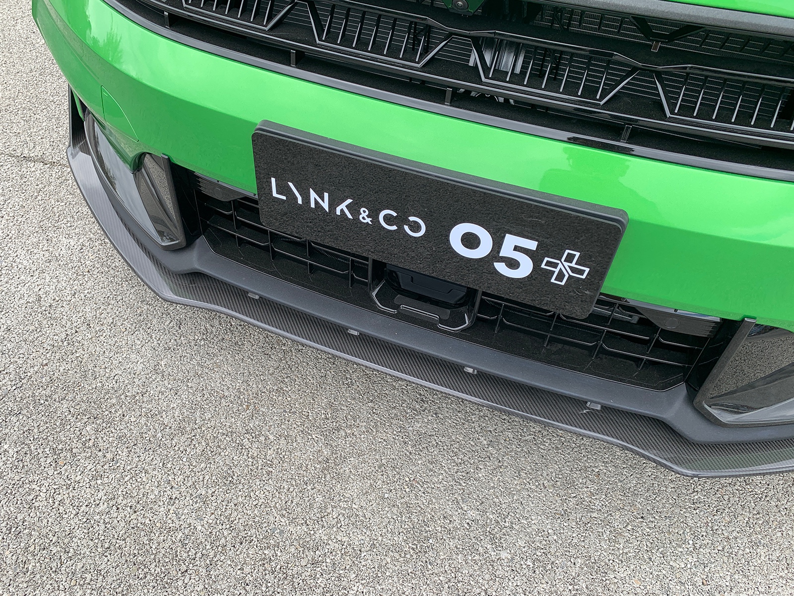 領(lǐng)克05圖片