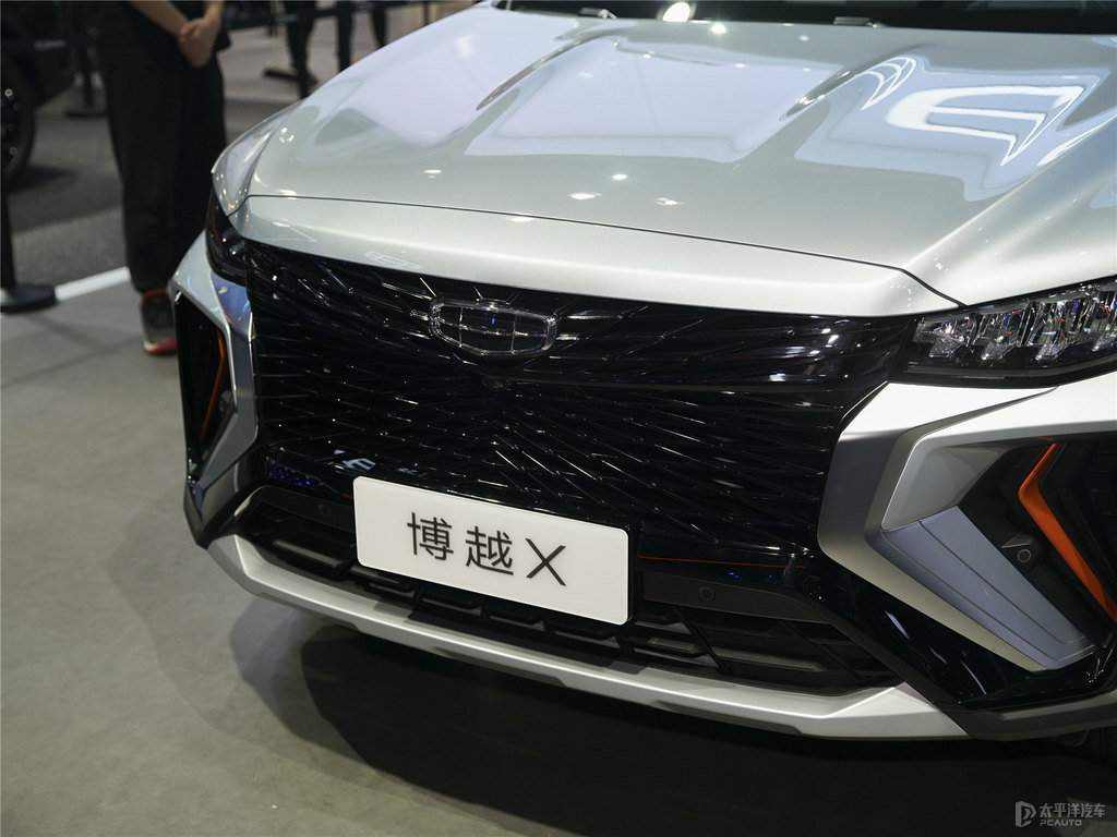 疾風(fēng)銀博越車頭外觀圖片