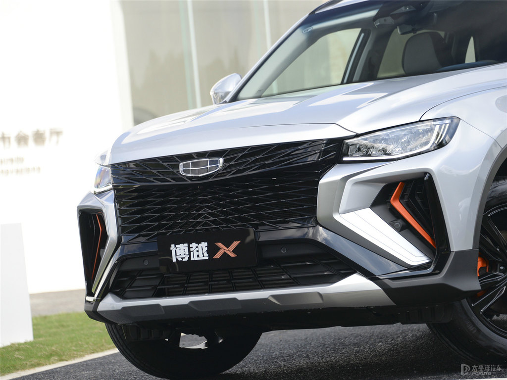 疾風(fēng)銀博越車頭外觀圖片