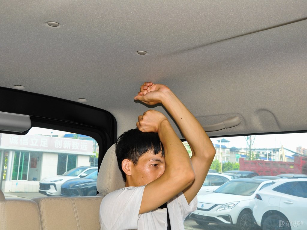 ɫM5EV{˿ggDƬ