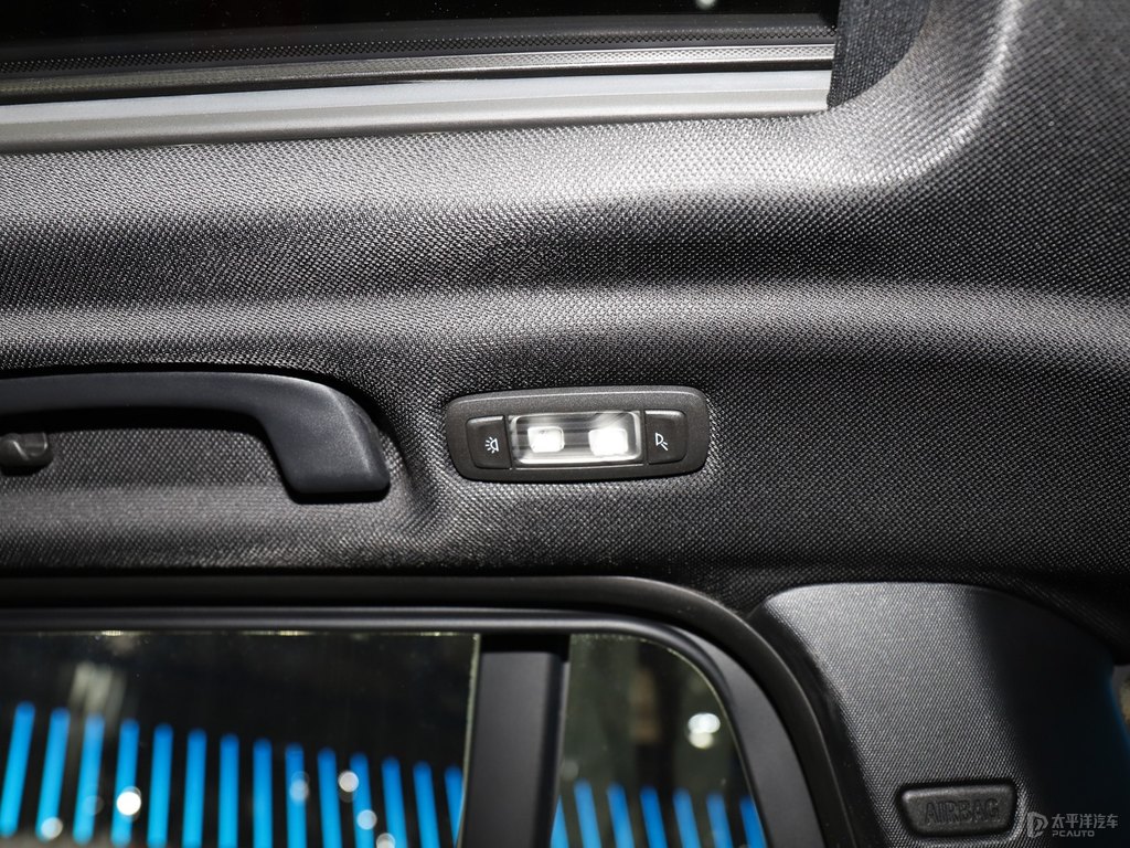 ĥɰI{RX3 M܇DƬ