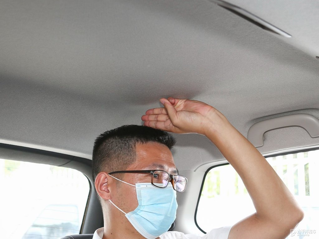 果糖白寶駿730駕乘空間空間圖片