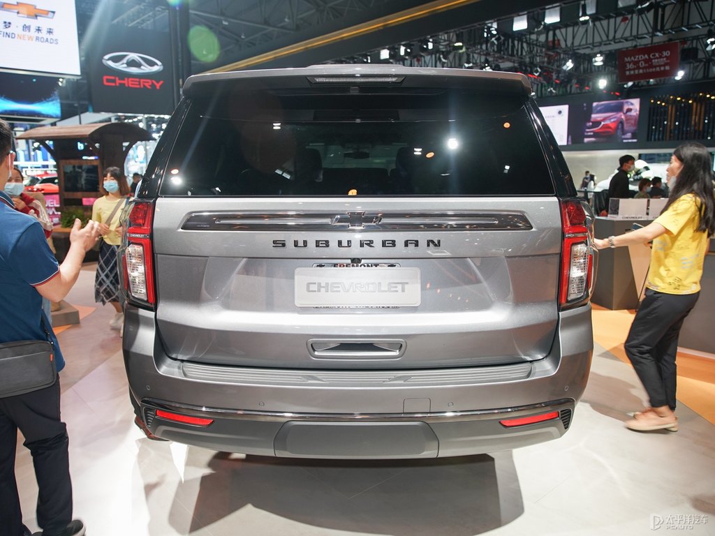 ѩmSuburban^DƬ