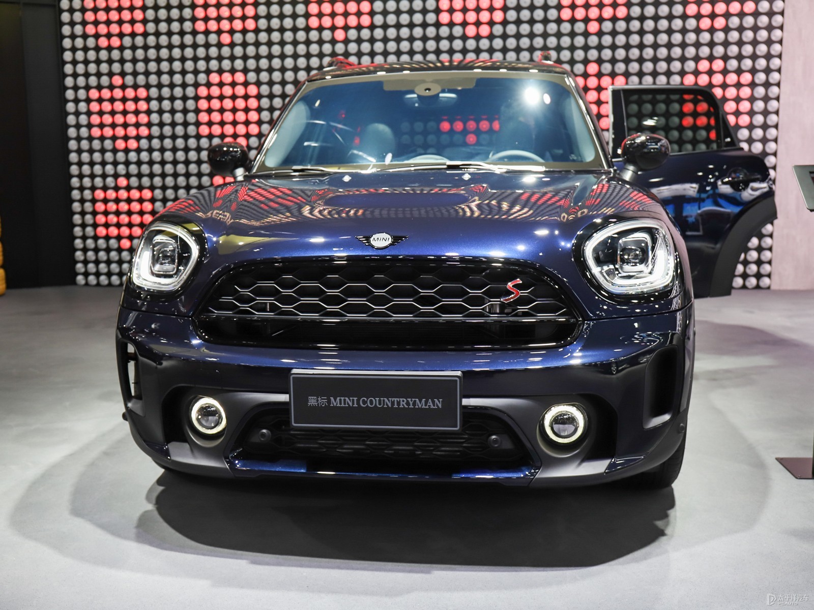 MINI COUNTRYMAN外觀高清大圖
