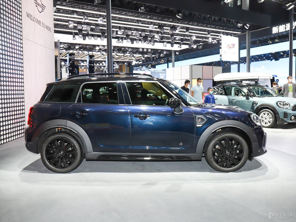 MINI COUNTRYMAN܇^^DƬ