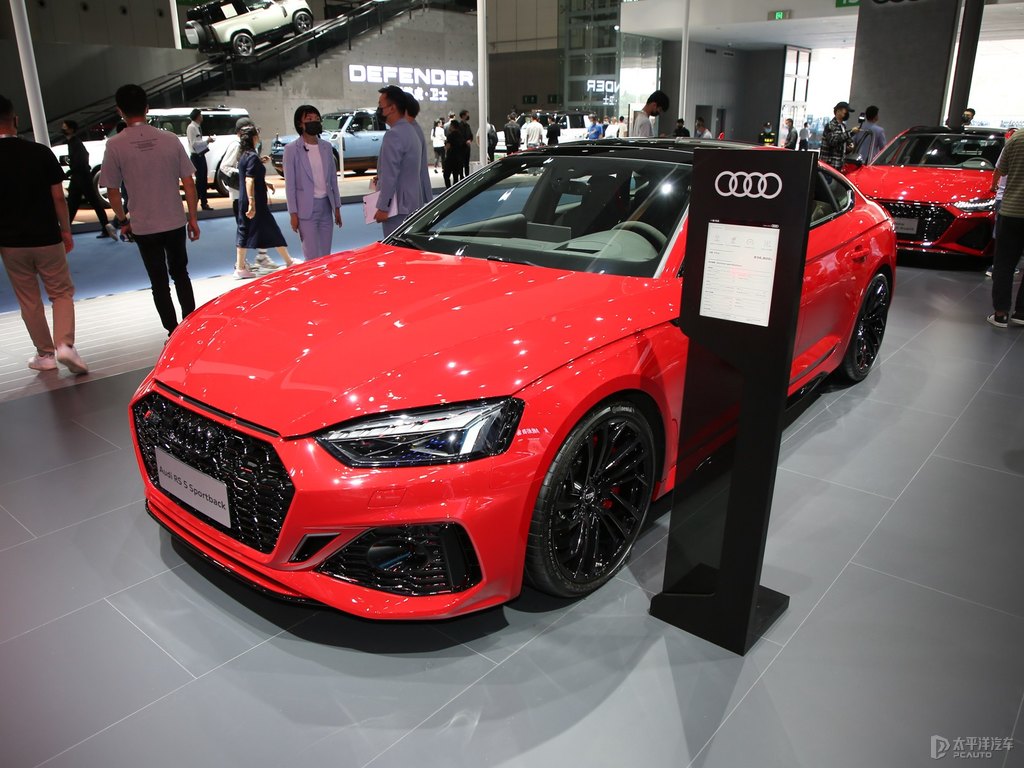 糖果紅奧迪RS 5整車外觀外觀圖片