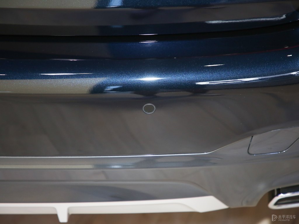 量子藍(lán)寶馬5系車尾外觀圖片
