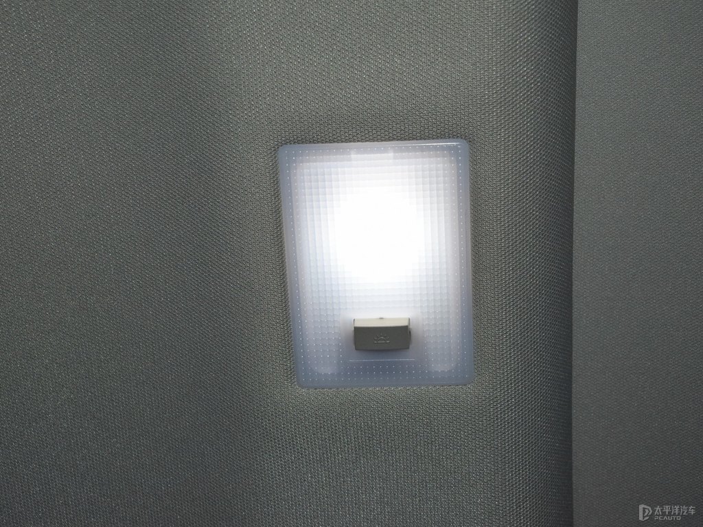 雪域白昂科拉車廂內(nèi)飾圖片