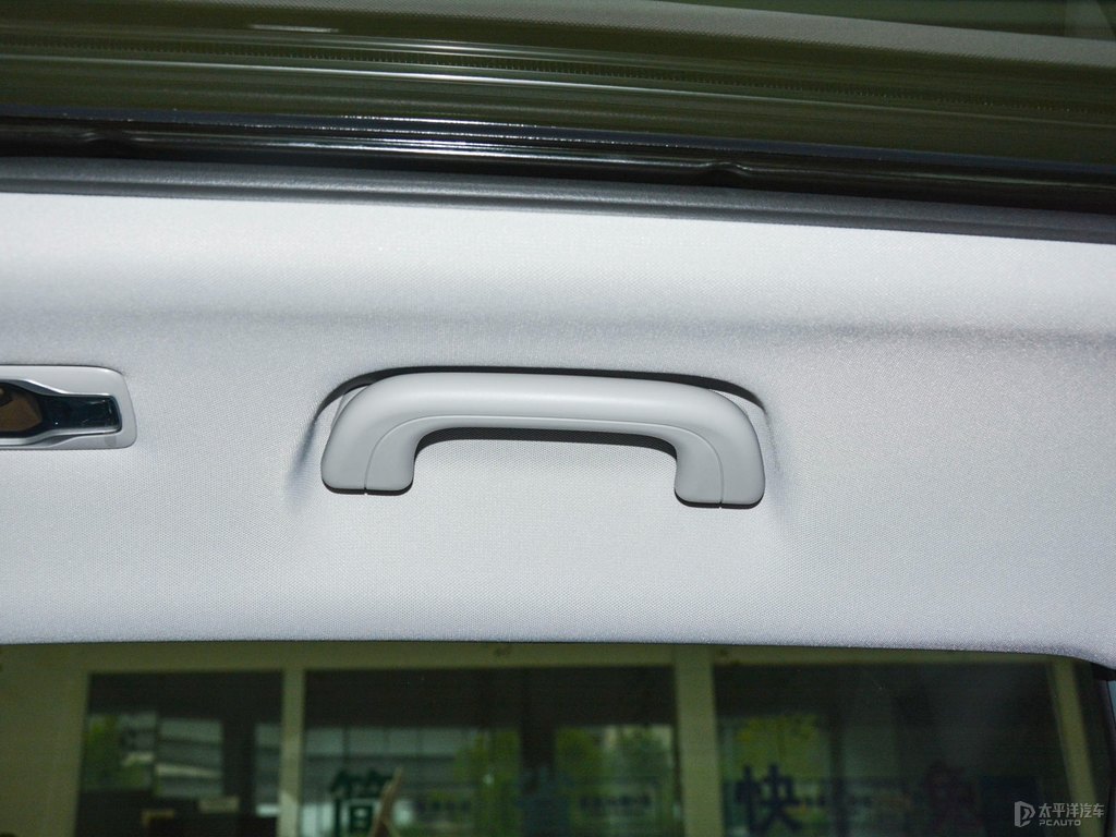 超凡灰博越車廂內(nèi)飾圖片