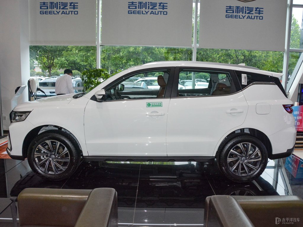 漢玉白遠(yuǎn)景X6整車外觀外觀圖片
