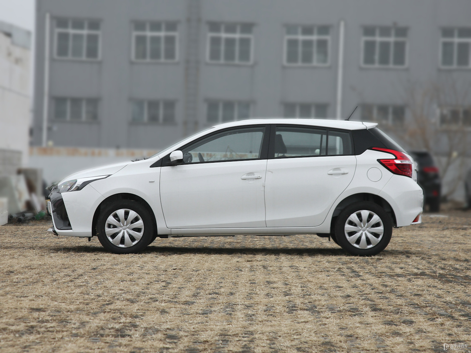 YARiS L 致炫外觀高清大圖