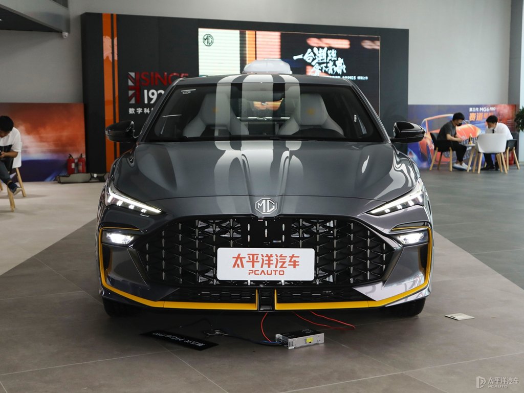 雷霆灰MG6整車外觀外觀圖片