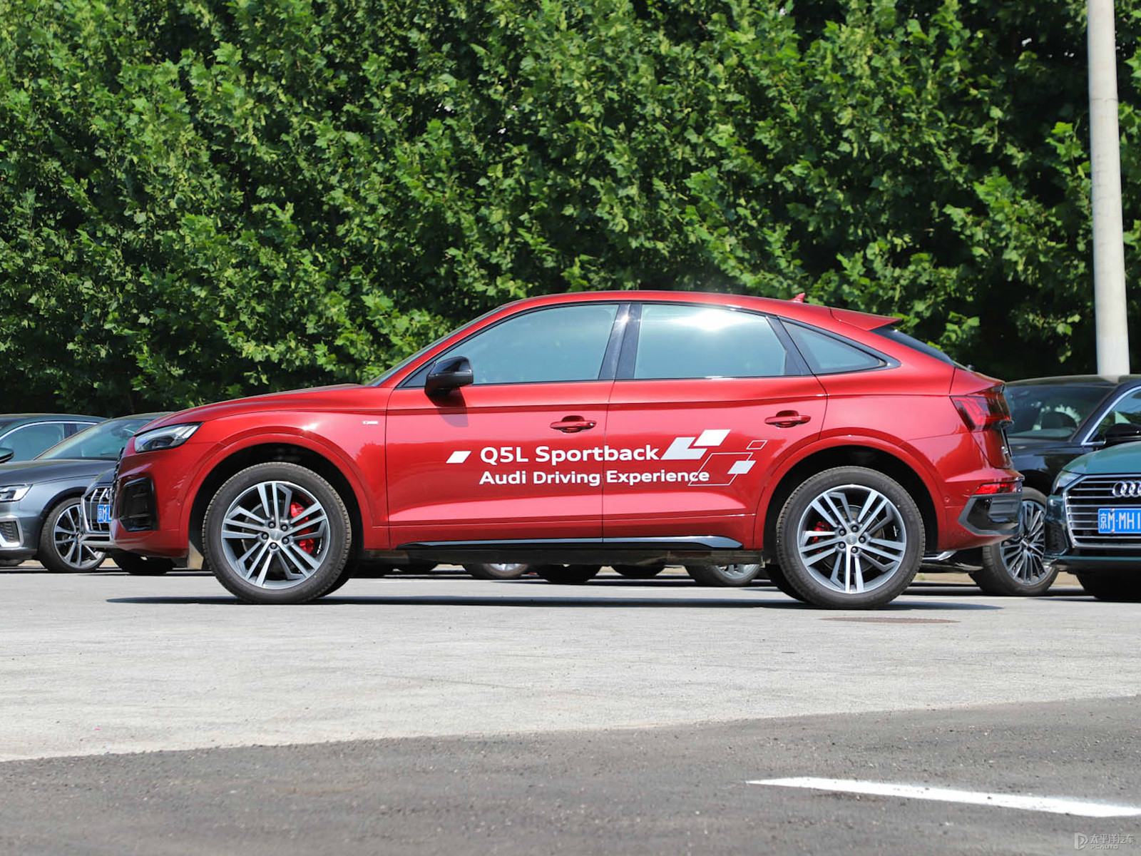 奧迪Q5L Sportback外觀高清大圖