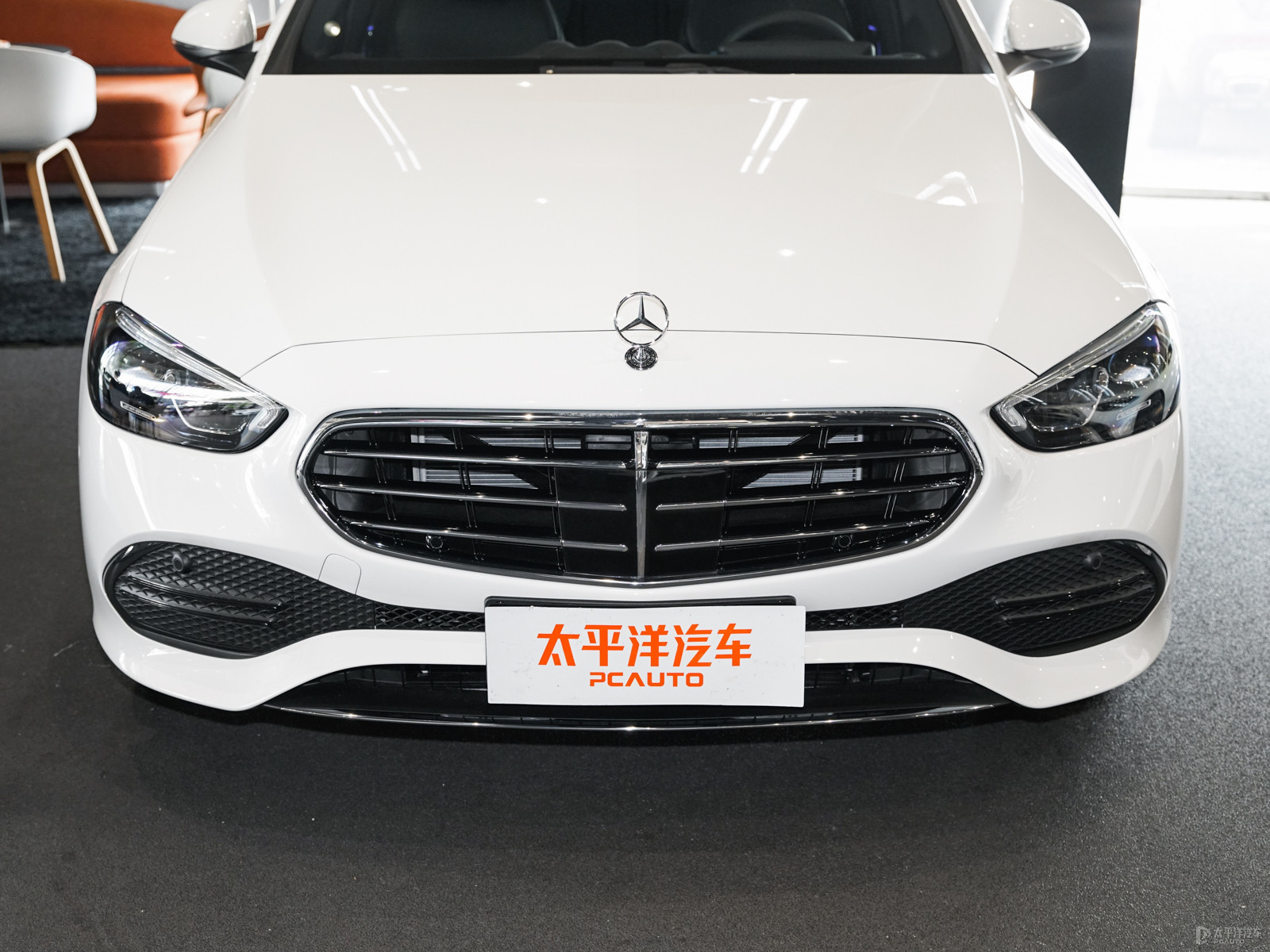 奔馳C級(jí)外觀高清大圖