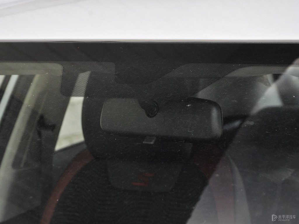 閃電白繽越車(chē)身外觀圖片