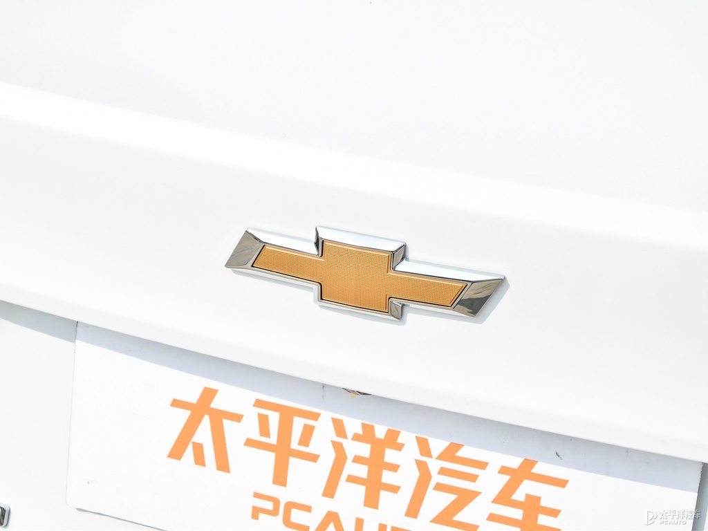 天真白科魯澤車尾外觀圖片