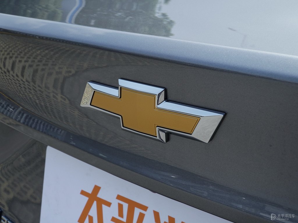 高冷灰科魯澤車尾外觀圖片