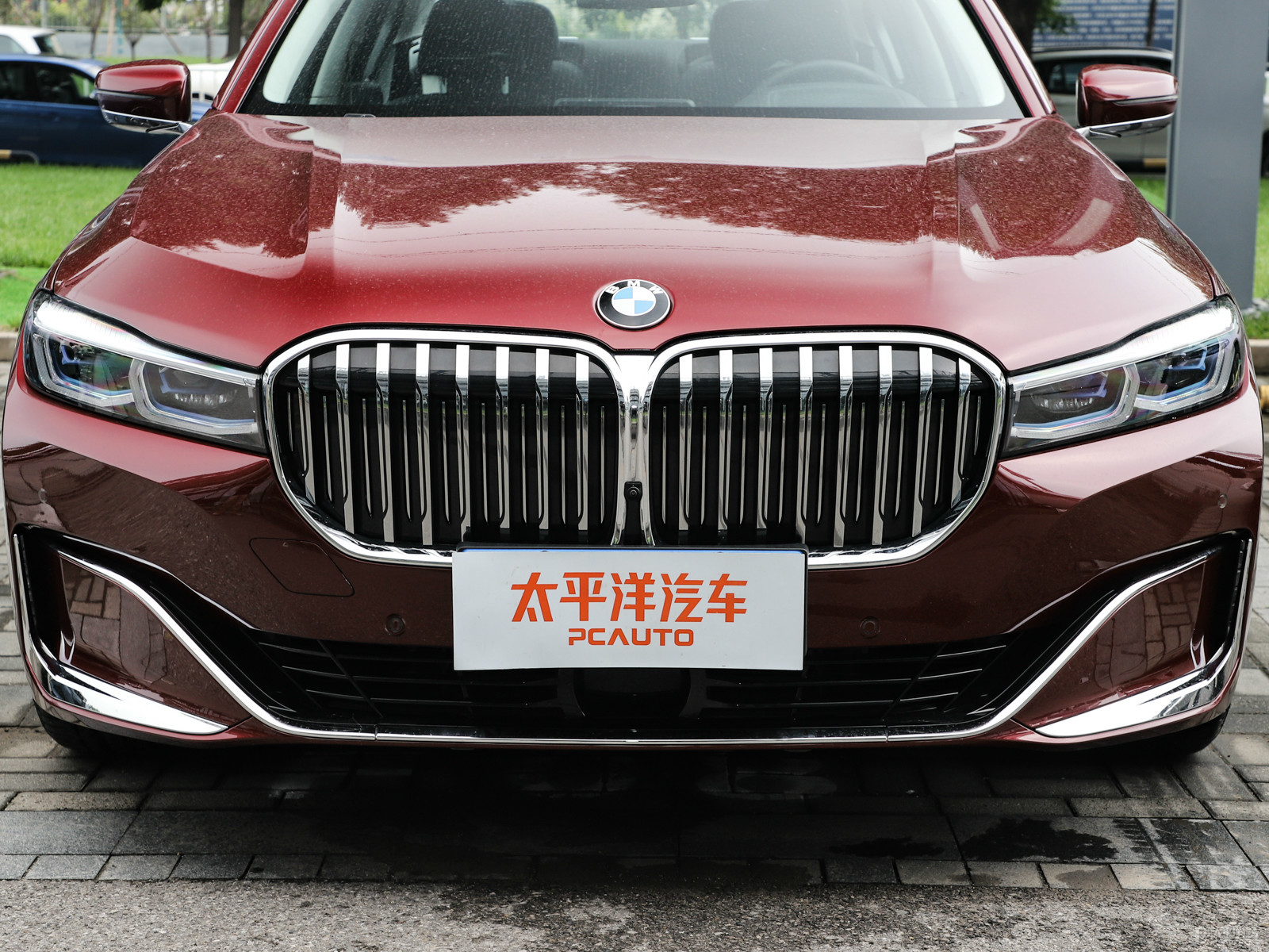 寶馬7系外觀高清大圖
