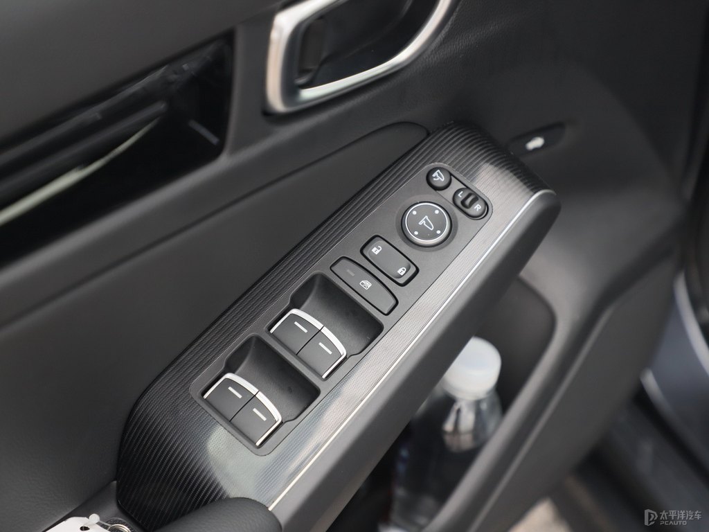 鎏光灰思域車廂內(nèi)飾圖片