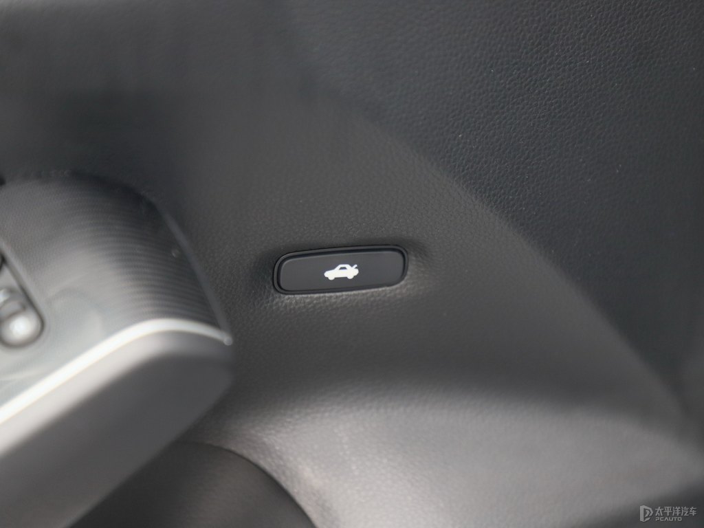 鎏光灰思域車廂內(nèi)飾圖片