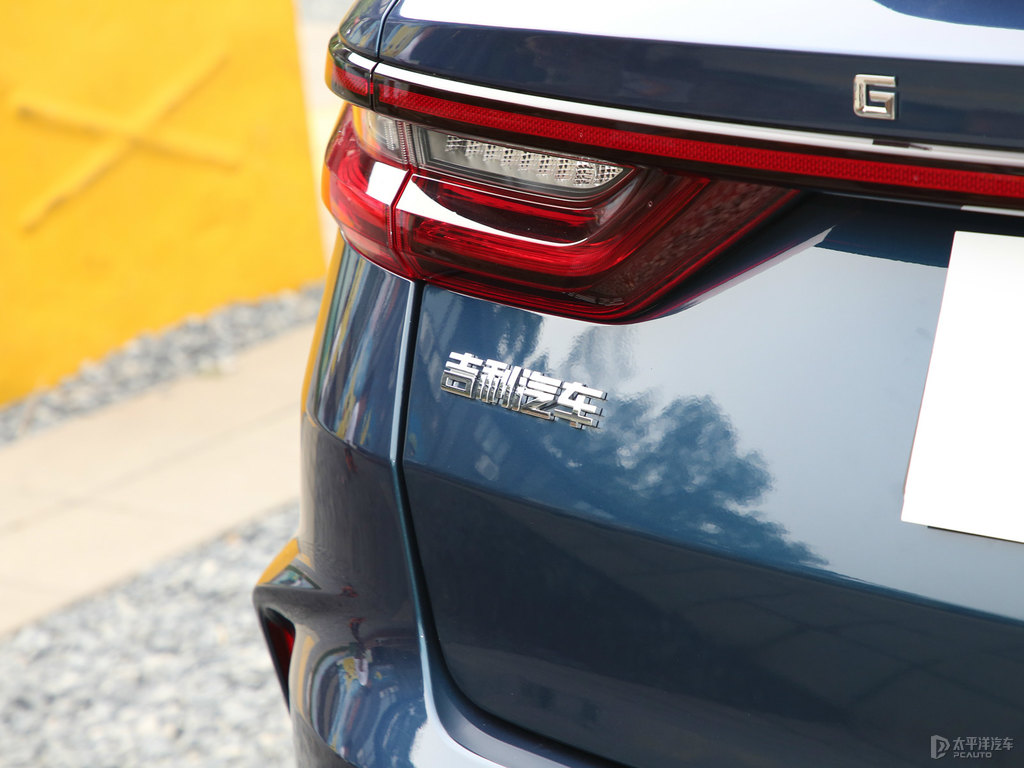 墨黛藍(lán)遠(yuǎn)景X6車(chē)尾外觀圖片