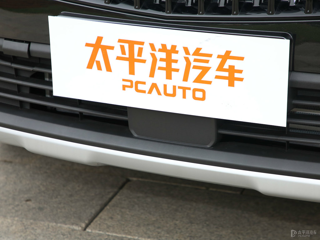 墨玉黑遠景X6車頭外觀圖片