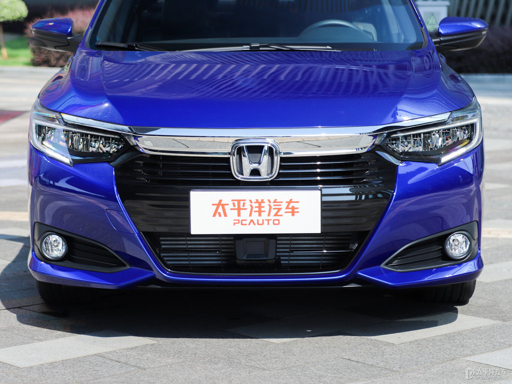 凌派車頭外觀圖片