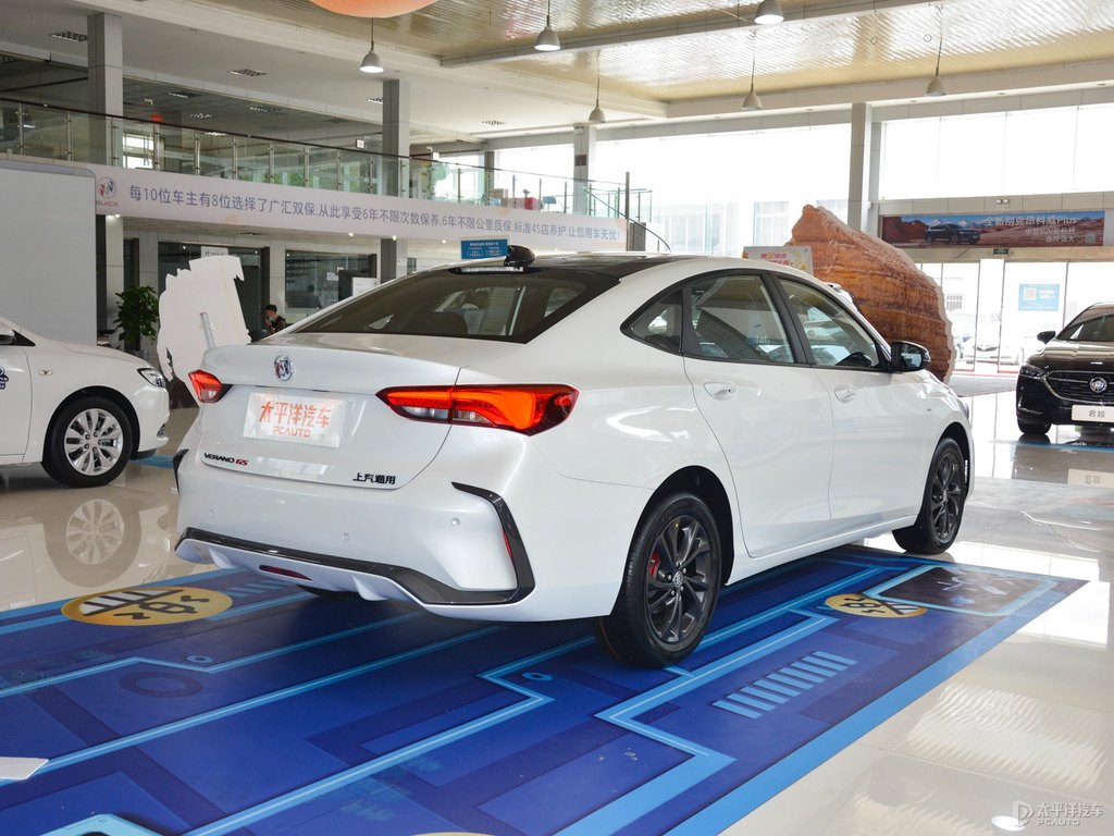 太空白威朗整車外觀外觀圖片