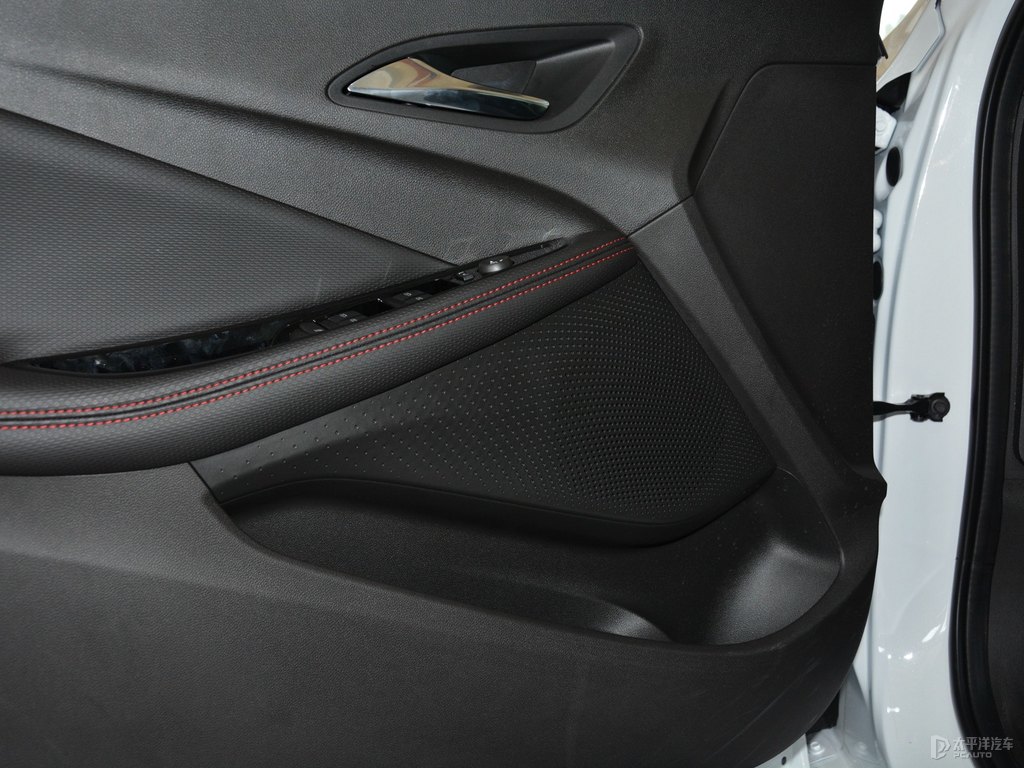 太空白威朗車(chē)廂內(nèi)飾圖片