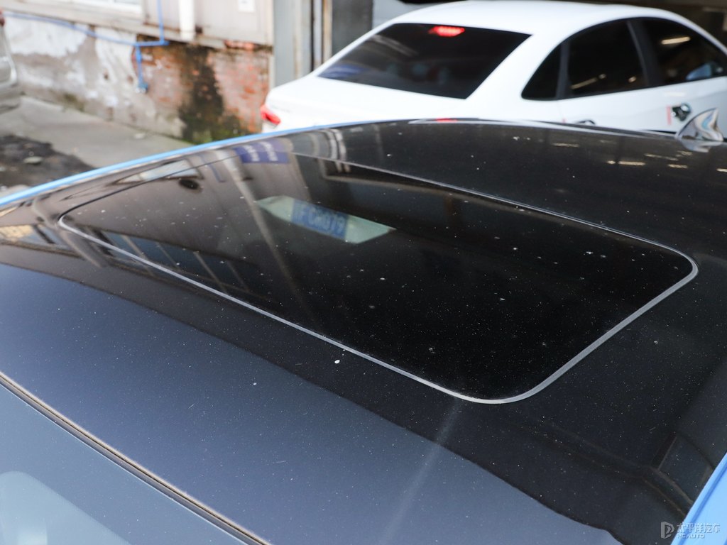 光年藍威朗車身外觀圖片