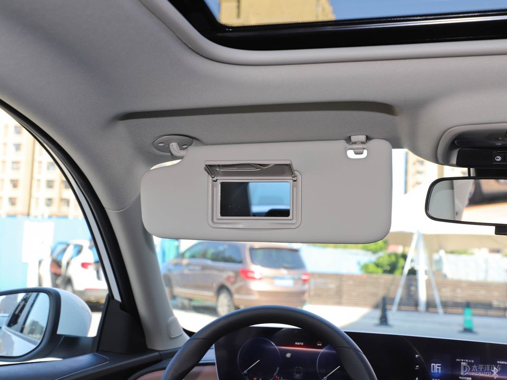 星云白威朗車廂內(nèi)飾圖片