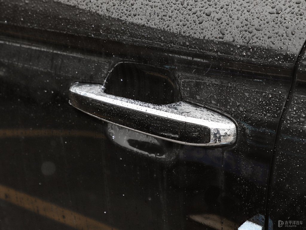 神隱黑博越車(chē)身外觀圖片