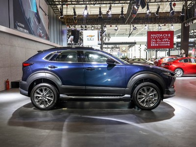 馬自達(dá)CX-30 EV外觀實(shí)拍圖