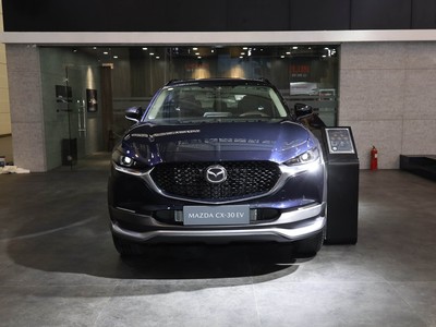 馬自達(dá)CX-30 EV外觀實(shí)拍圖