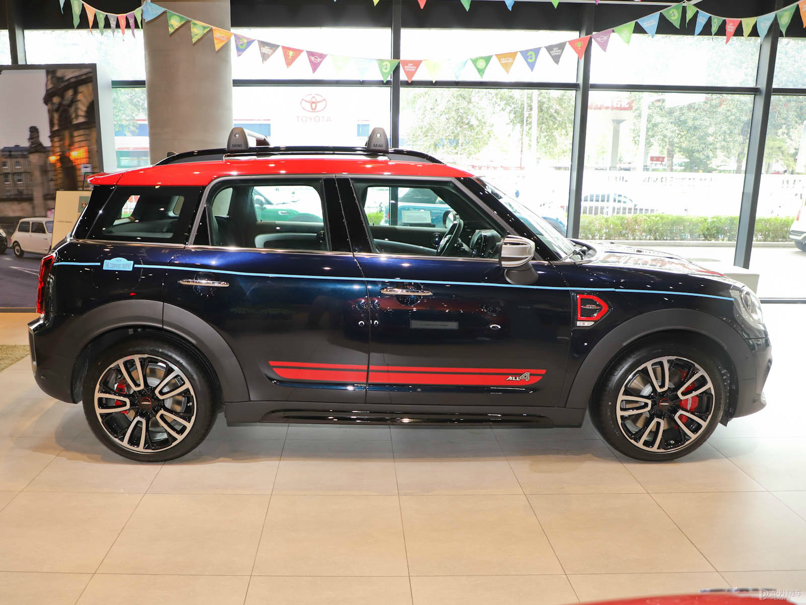 MINI JCW COUNTRYMAN外觀高清大圖