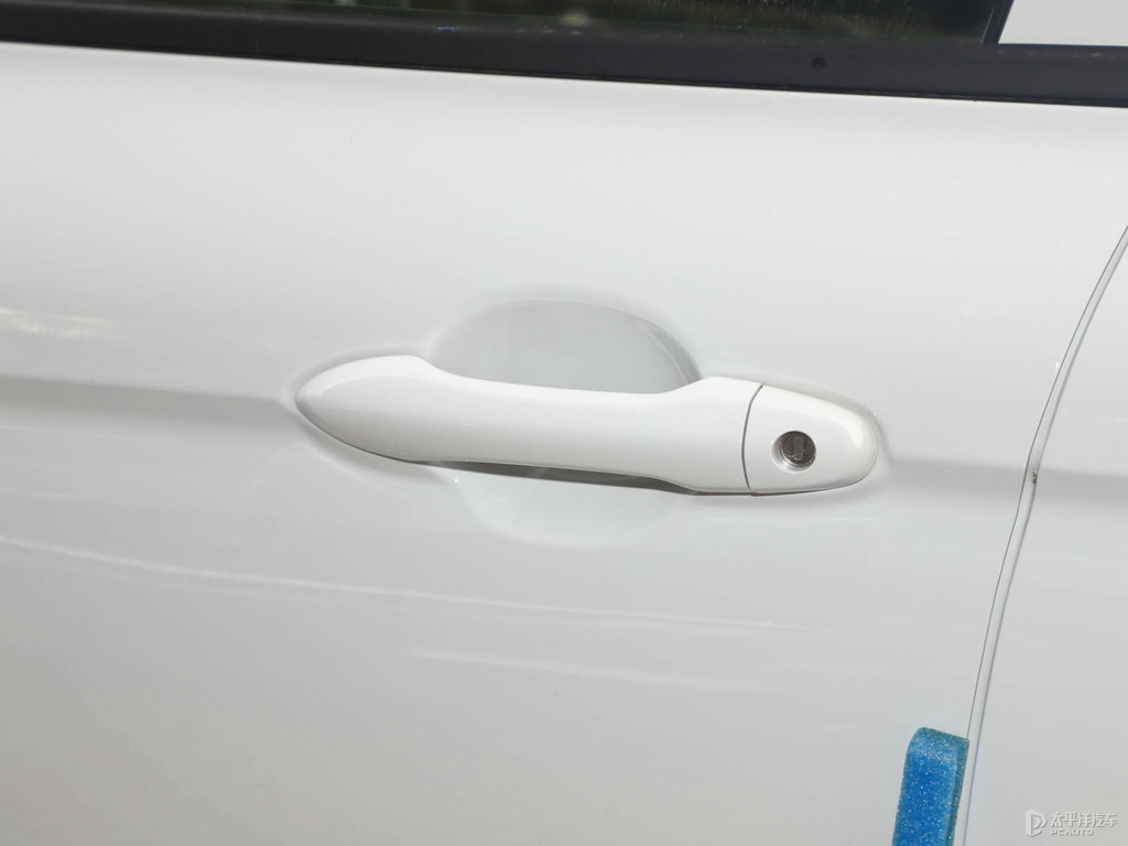 冰晶白帝豪新能源車身外觀圖片