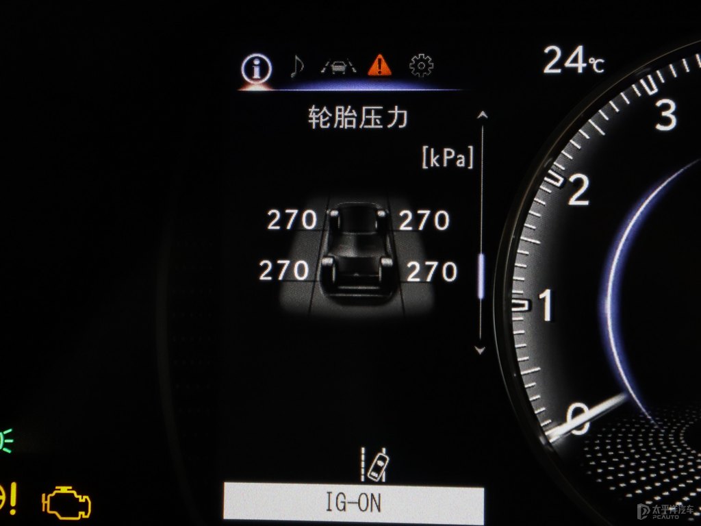 超音速鈦銀雷克薩斯ES中控內(nèi)飾圖片