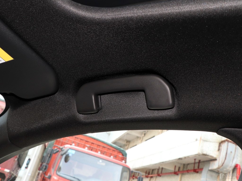 碳晶黑標(biāo)致508車(chē)廂內(nèi)飾圖片