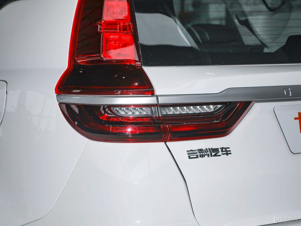 漢玉白遠(yuǎn)景X6車尾外觀圖片