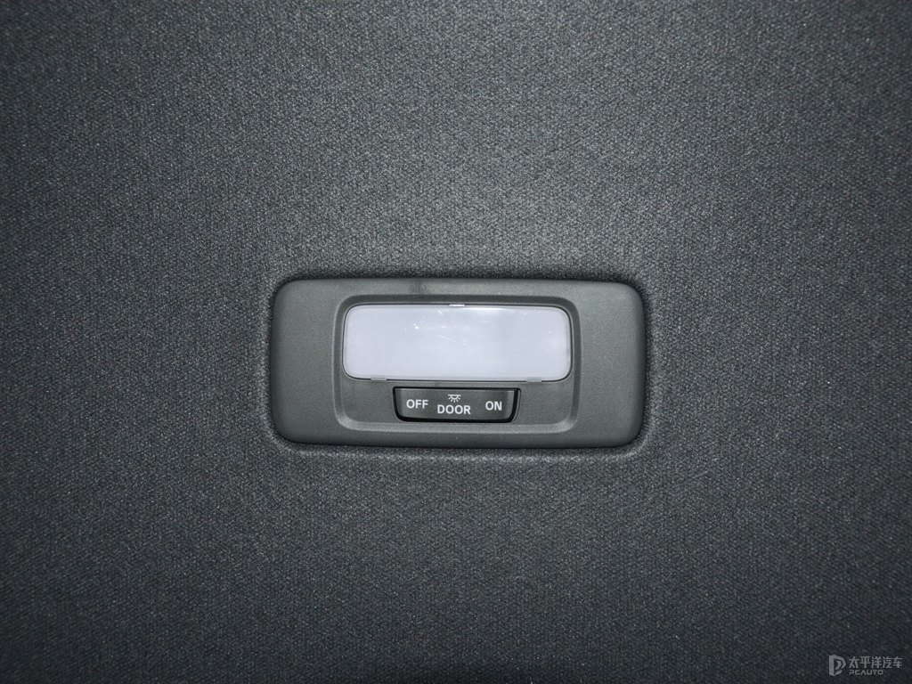 晶耀白思域車(chē)廂內(nèi)飾圖片