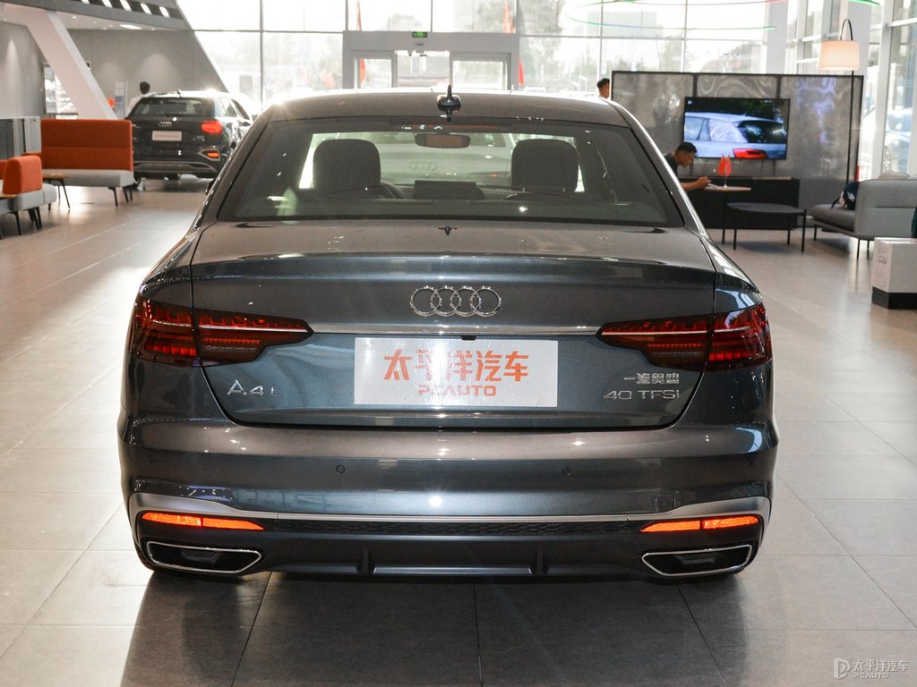天云灰奧迪A4L整車外觀外觀圖片