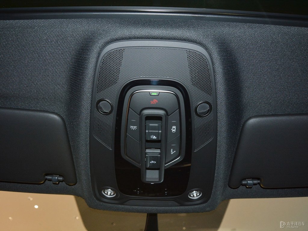 天云灰?jiàn)W迪A4L車(chē)廂內(nèi)飾圖片