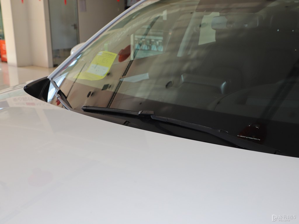 珠光白馬自達(dá)CX-5車(chē)身外觀圖片